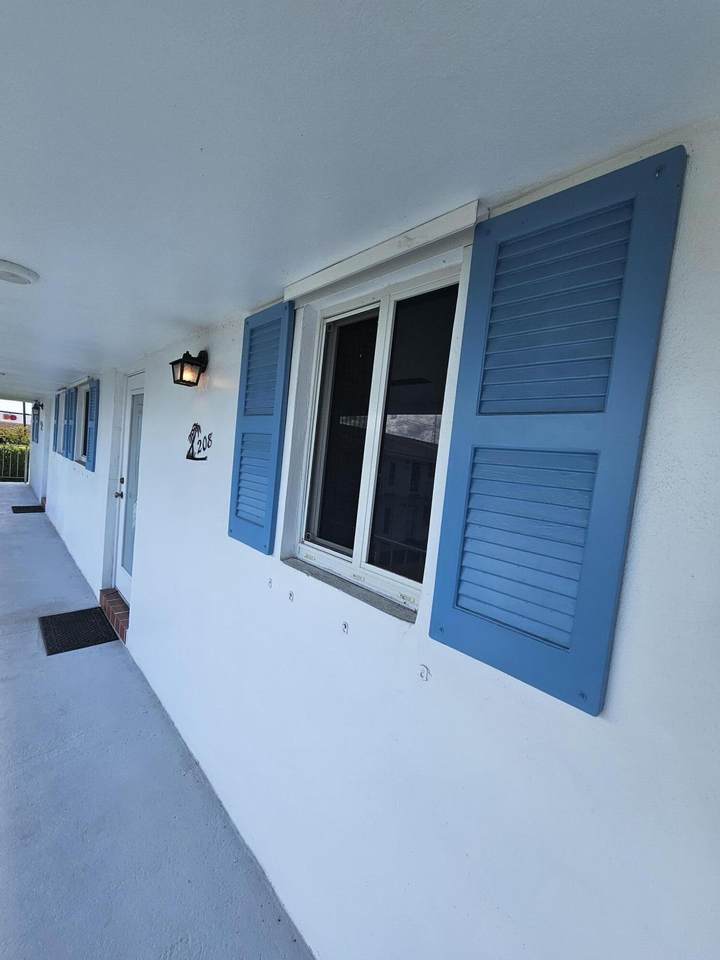 1115 Lake Terrace - Photo 1