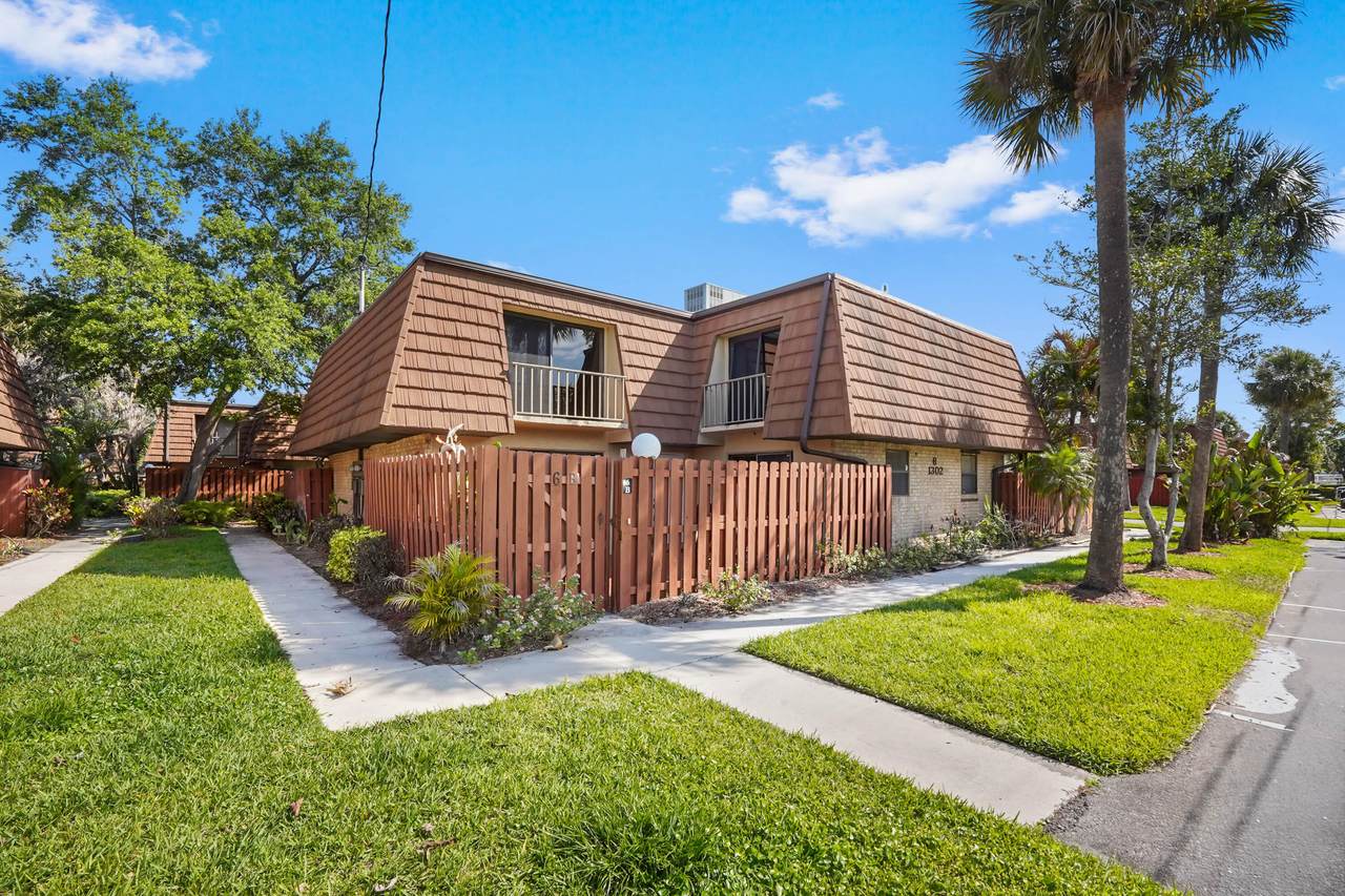1302 Nebraska Avenue - Photo 1