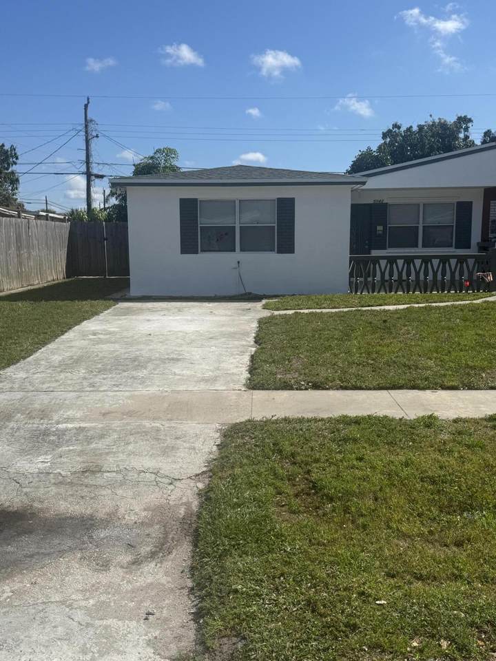 5042 Eadie Place - Photo 1