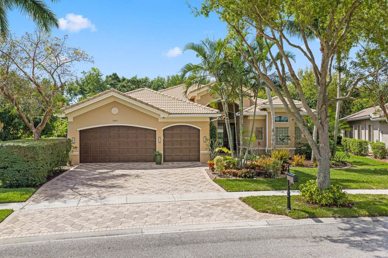 11879 Fox Hill Circle - Photo 1