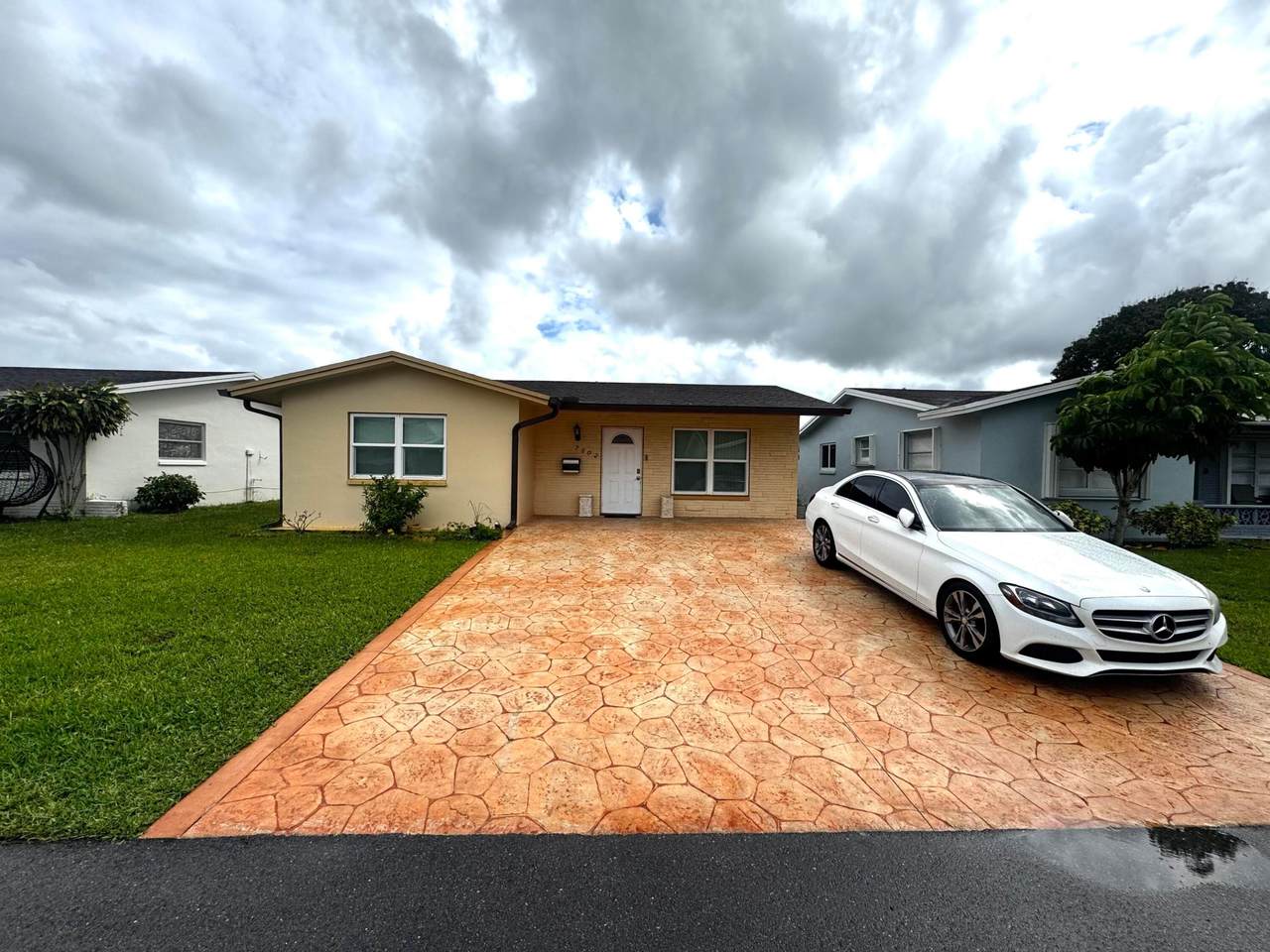 7502 58th Court - Photo 1