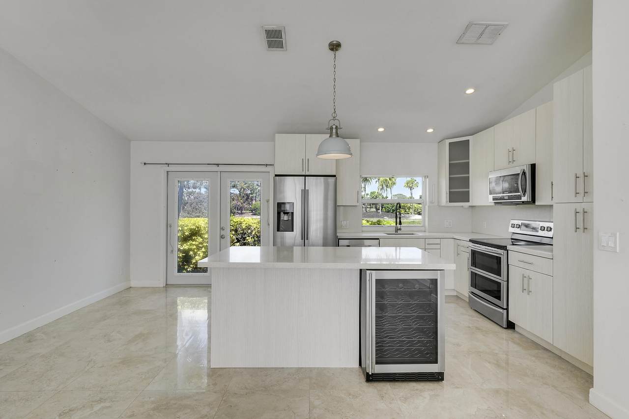 3703 Mykonos Court - Photo 1