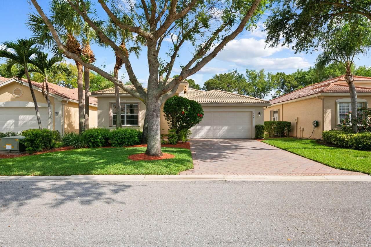 6843 Montrose Way - Photo 1