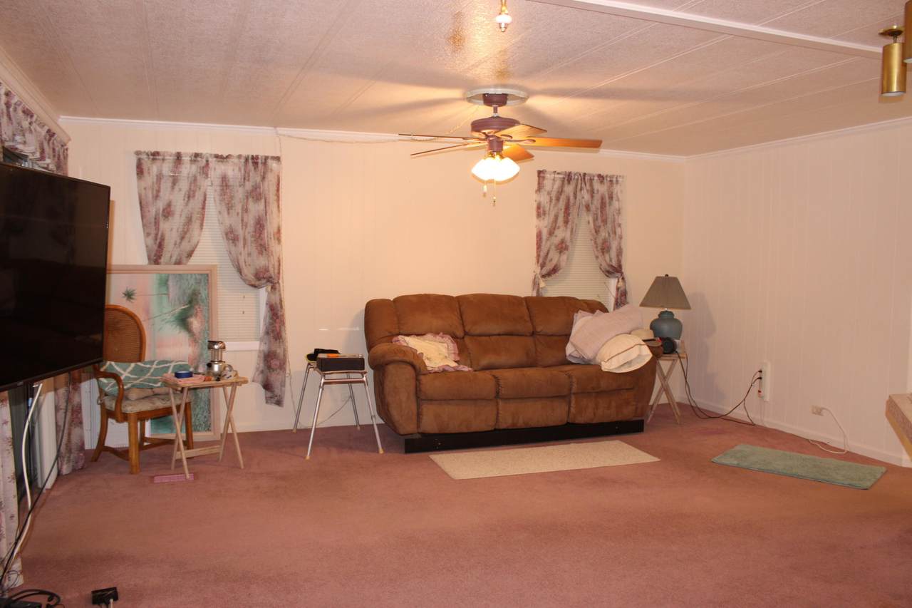 https://bt-photos.global.ssl.fastly.net/beaches/1280_boomver_1_B26009022-2.jpg