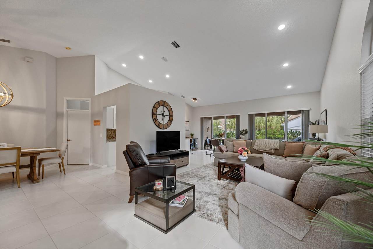 4657 Carlton Golf Drive - Photo 1