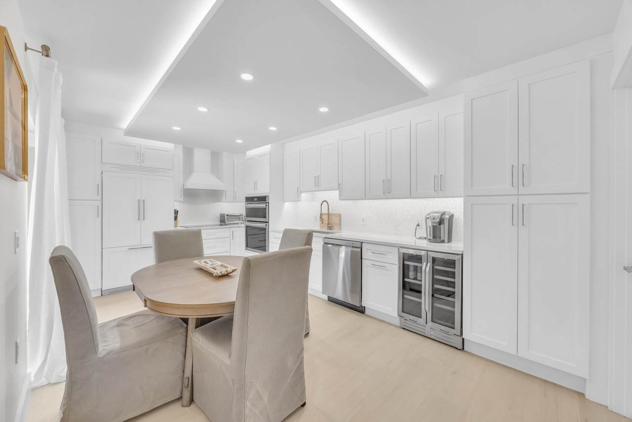 1208 12th Court - Photo 1