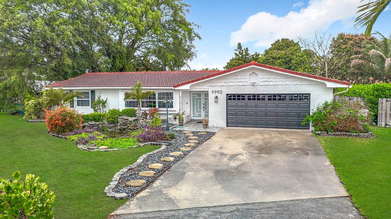 9990 38th Street - Photo 1