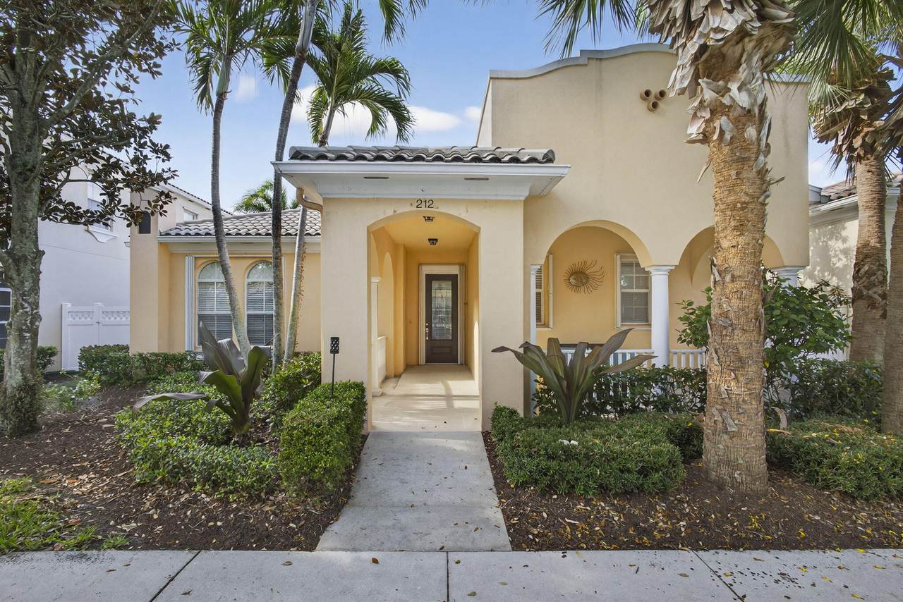 212 Florence Drive - Photo 1