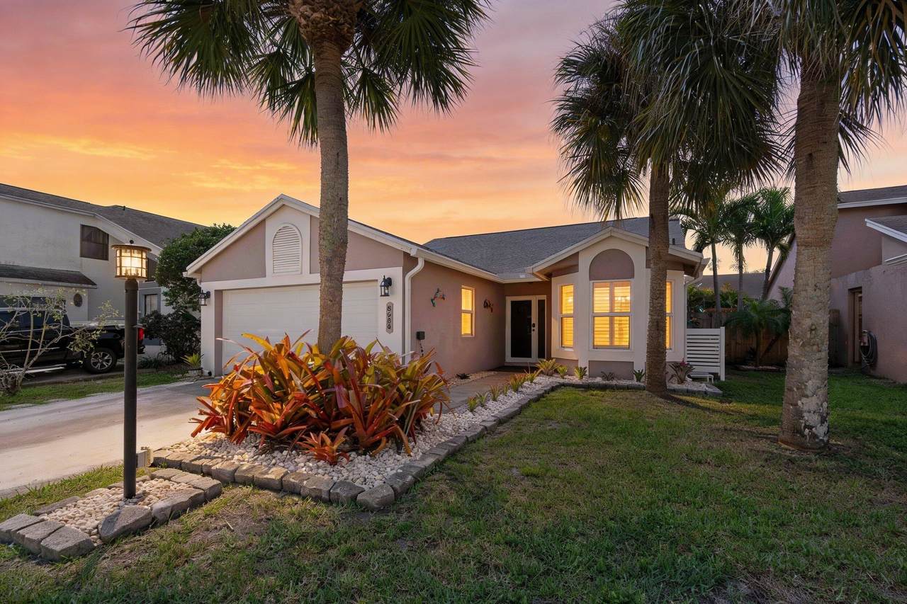 8584 Shawe Way - Photo 1