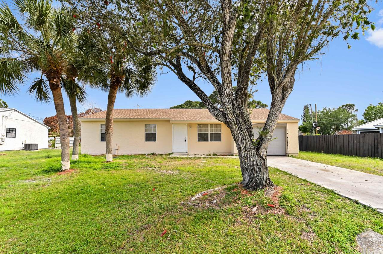 2441 University Terrace - Photo 1