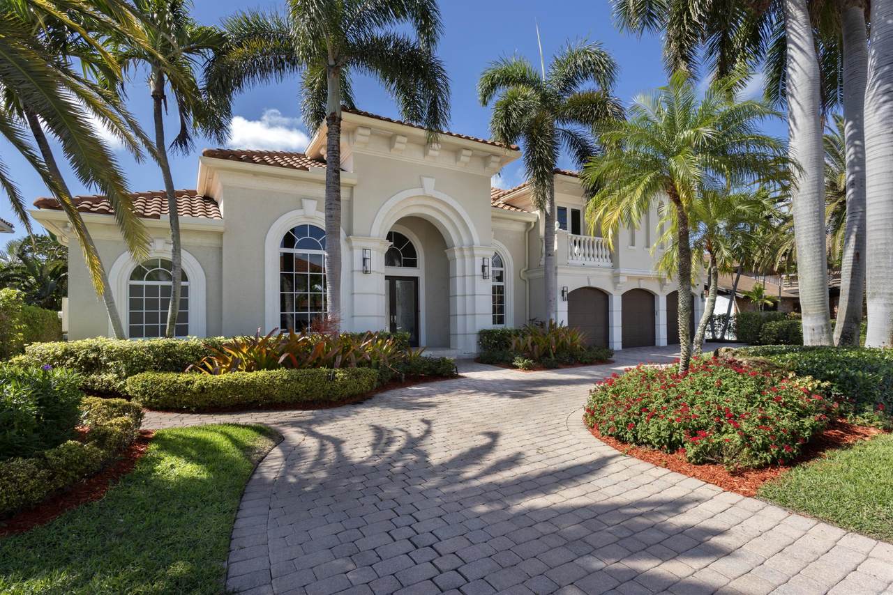 920 Hyacinth Drive - Photo 1