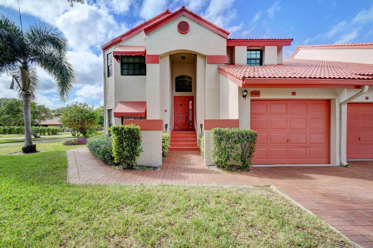 7709 Lexington Club Boulevard - Photo 1