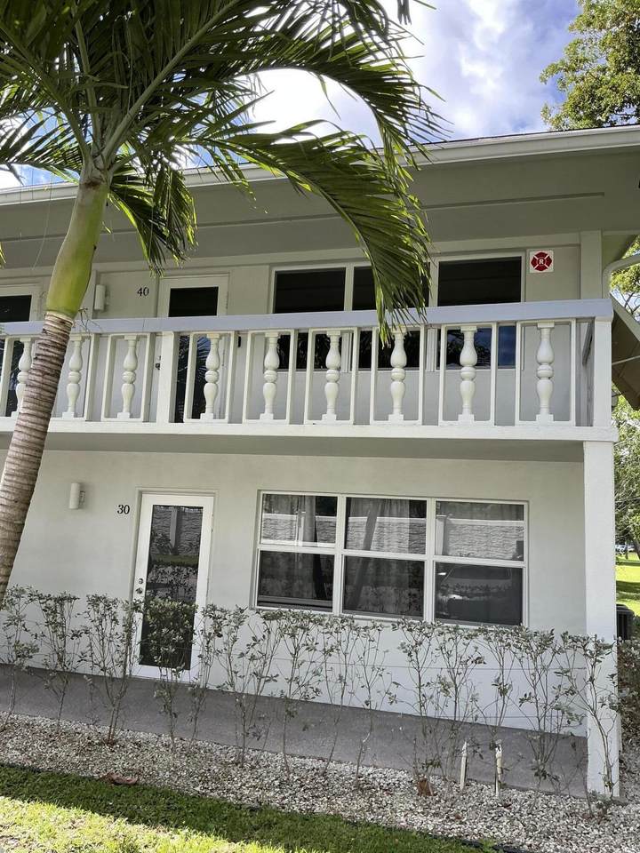 40 Ventnor Drive - Photo 1