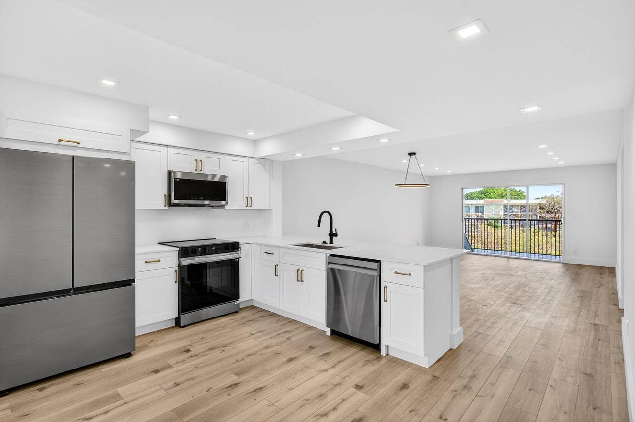 14360 Strathmore Lane - Photo 1