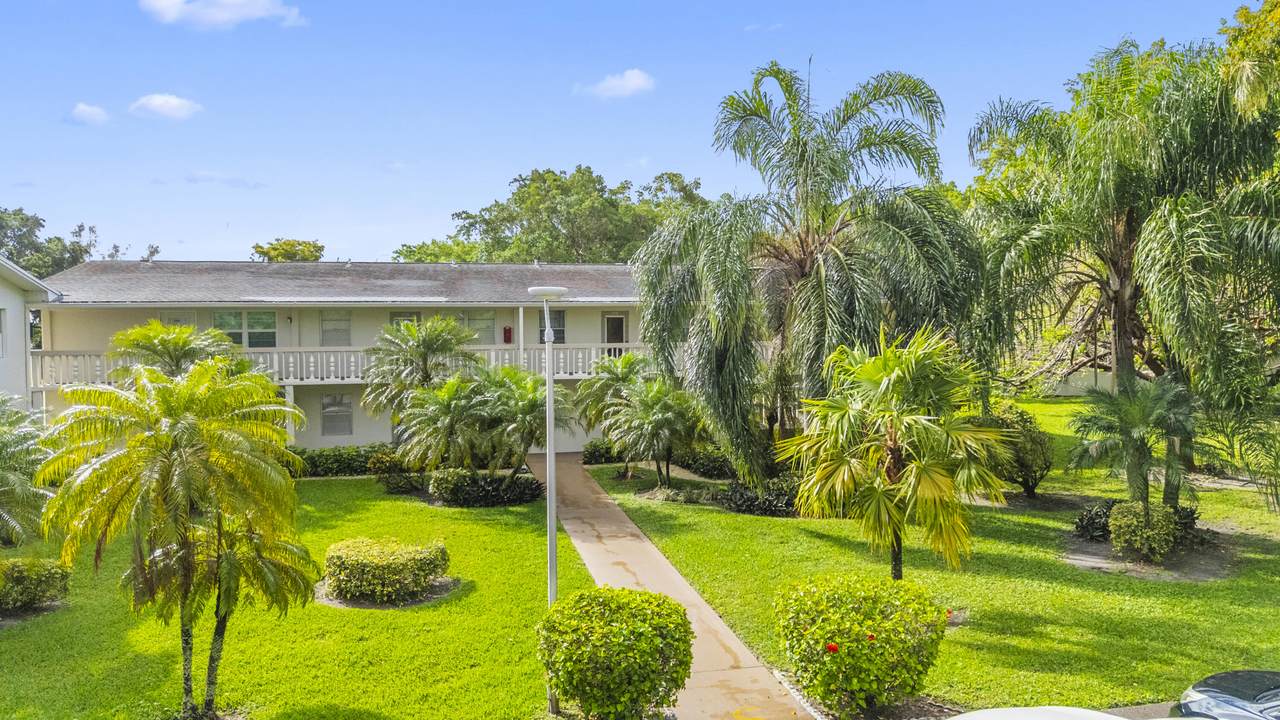 266 Ventnor - Photo 1