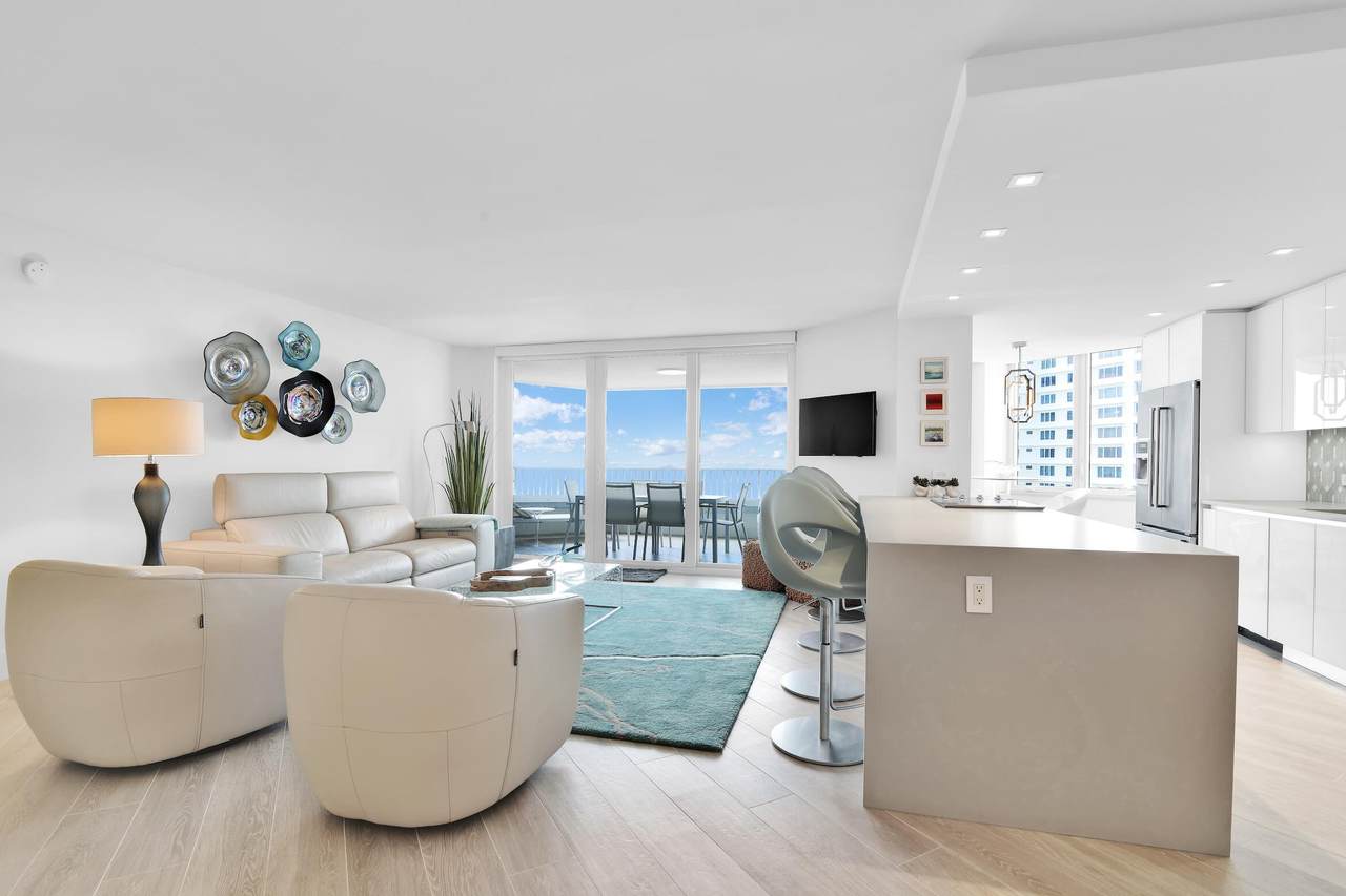 550 Ocean Boulevard - Photo 1