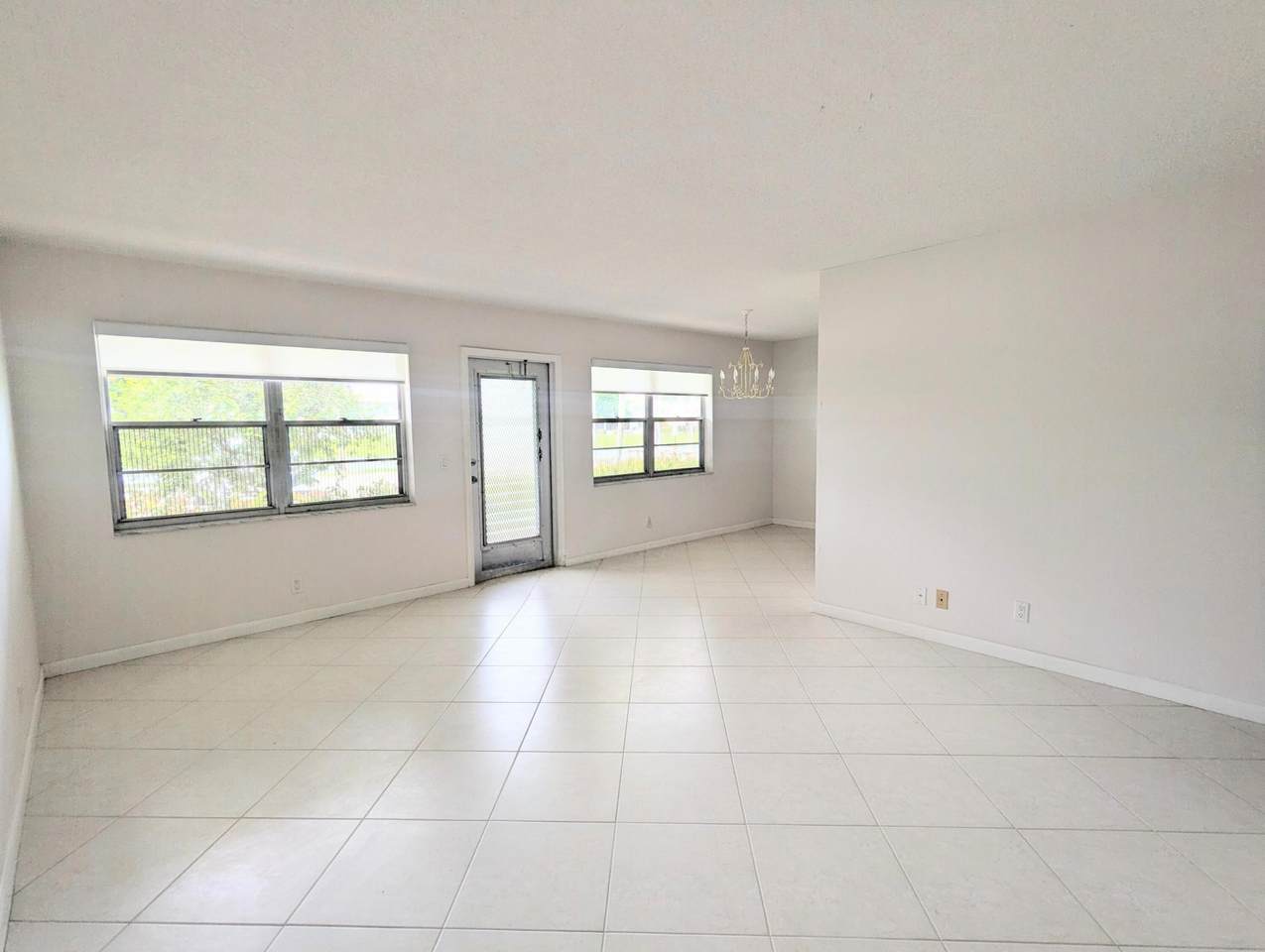 222 Somerset L - Photo 1
