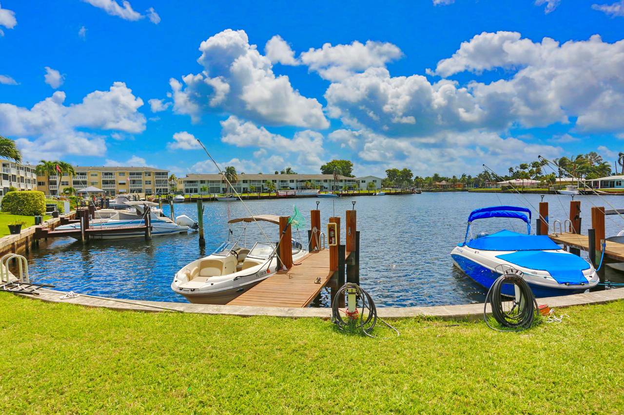 https://bt-photos.global.ssl.fastly.net/beaches/1280_boomver_1_B26014832-2.jpg