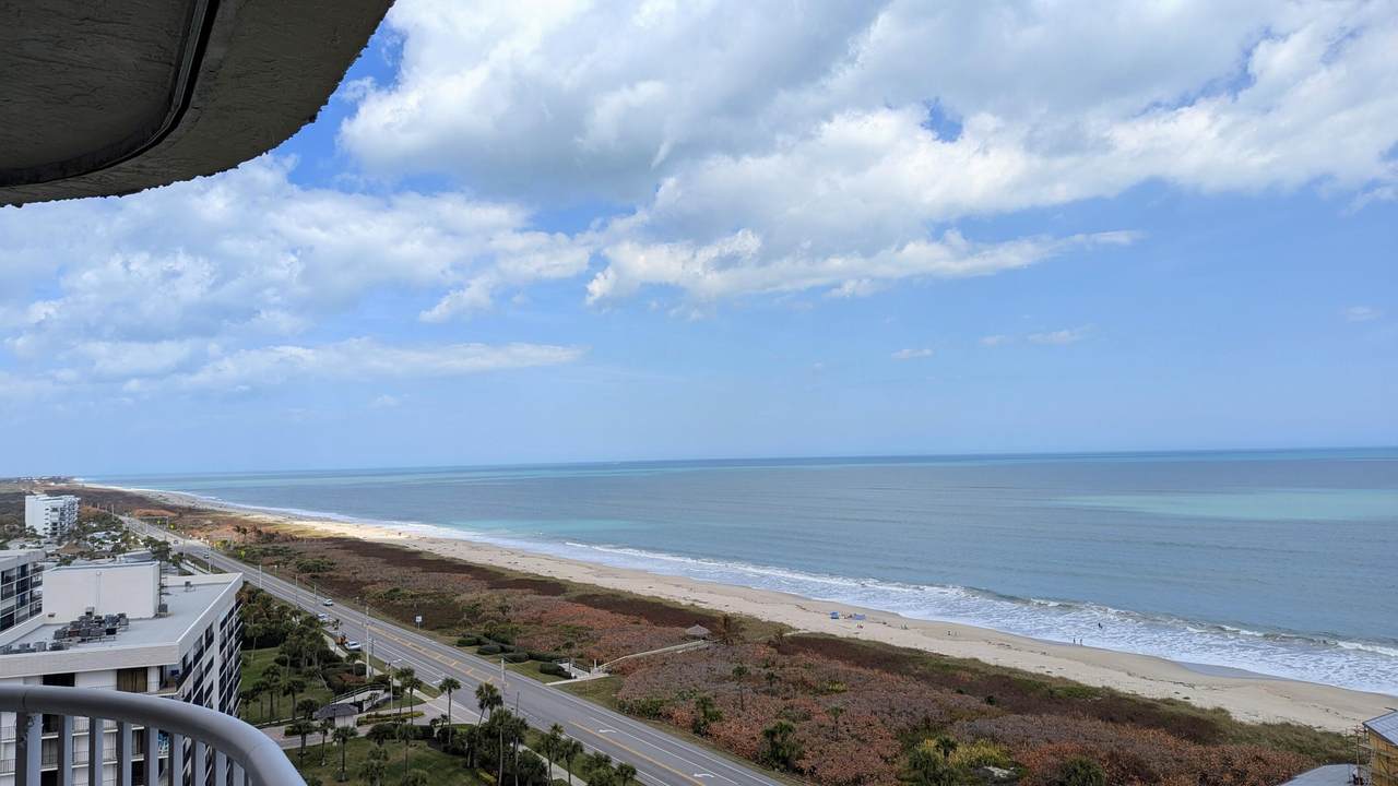 https://bt-photos.global.ssl.fastly.net/beaches/1280_boomver_1_B26015308-2.jpg
