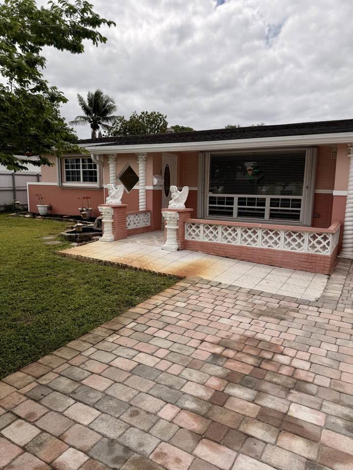 7648 Alhambra Boulevard - Photo 1