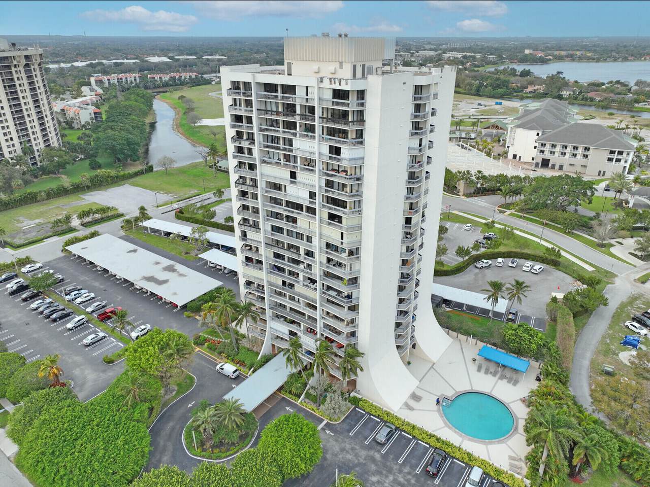 2400 Presidential Way - Photo 1