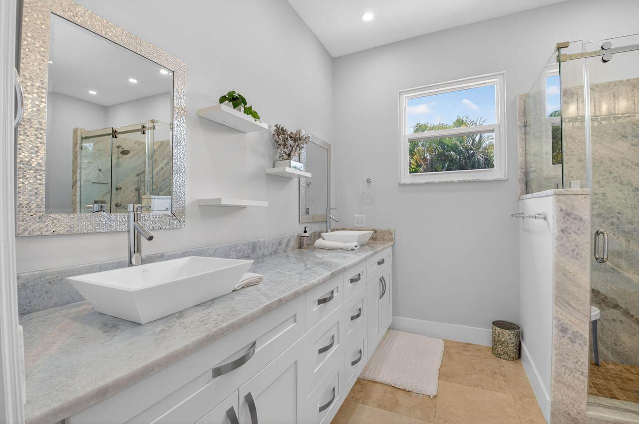 122 Andrews Avenue - Photo 1