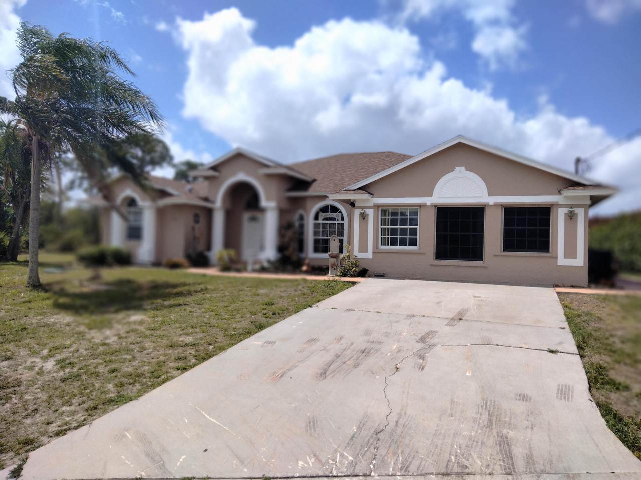 312 Buzby Court - Photo 1