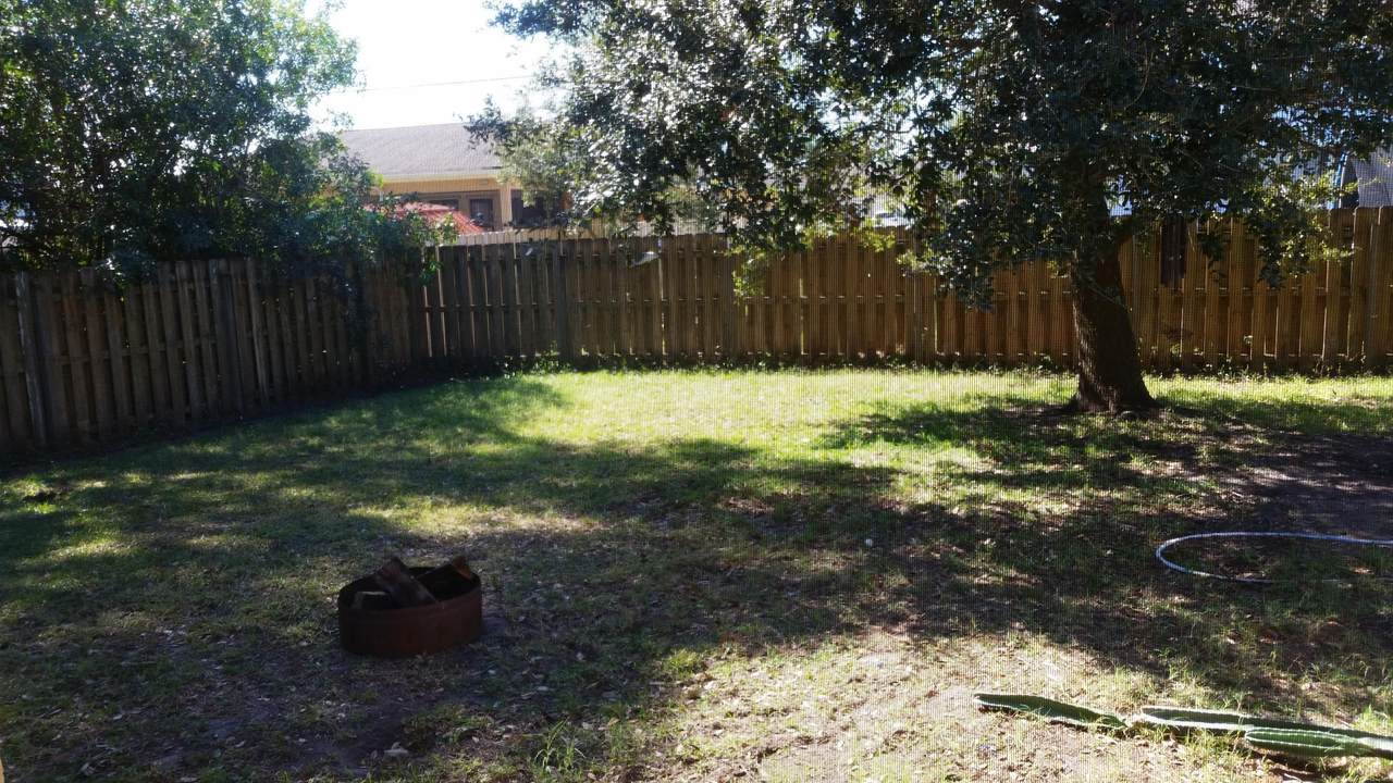 1672 Pleasant Lane - Photo 1