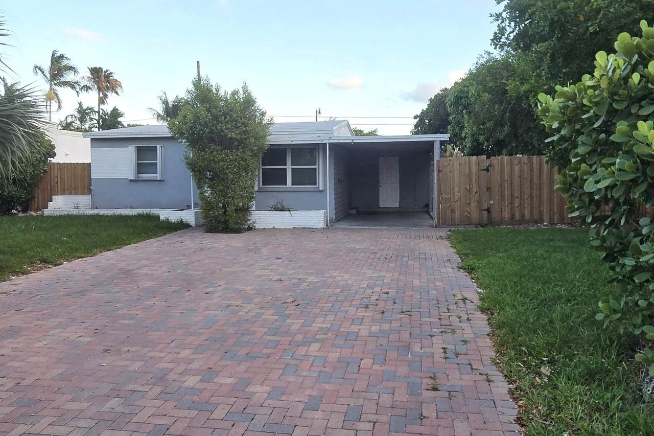 1512 28th Street - Photo 1
