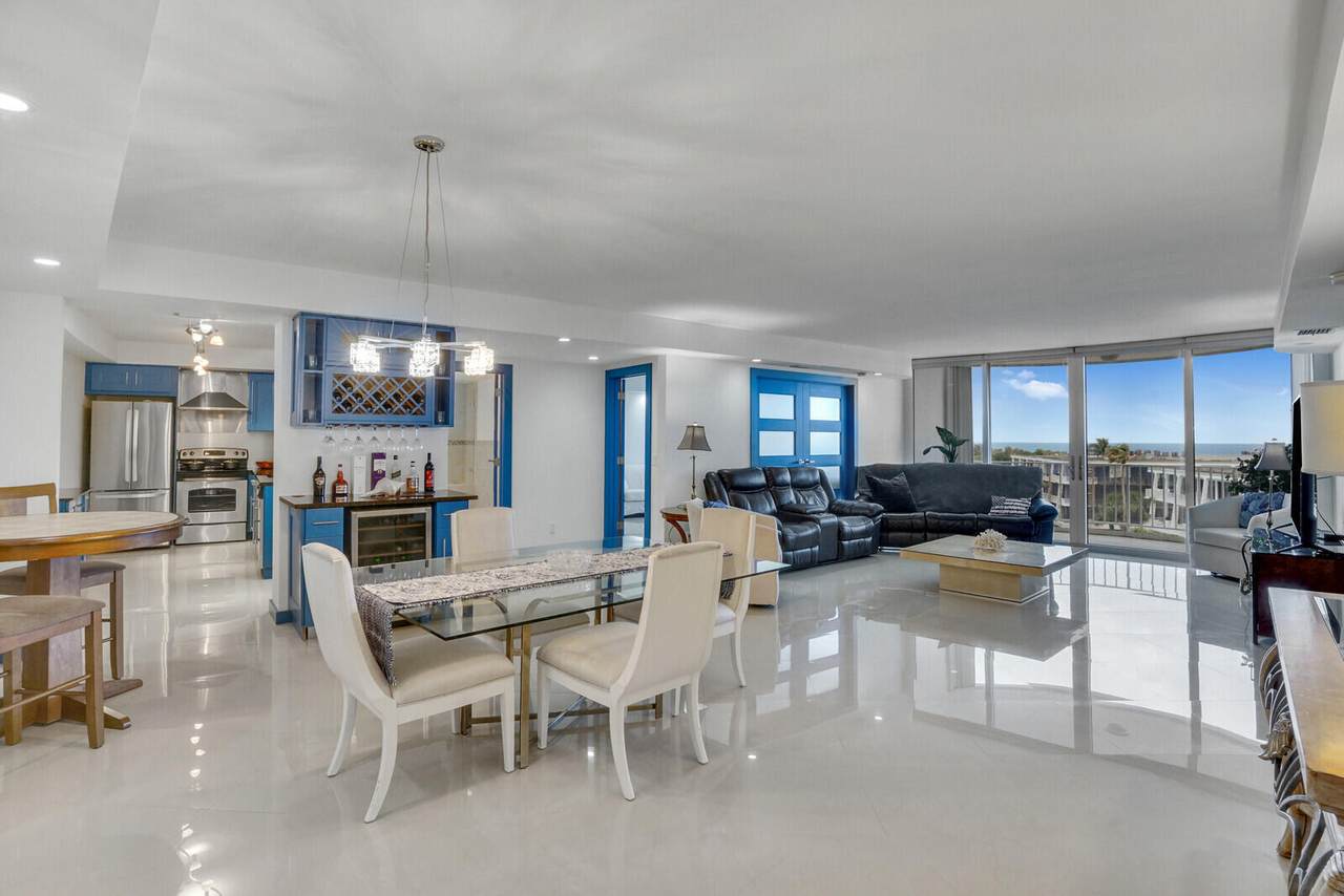 2295 Ocean Boulevard - Photo 1