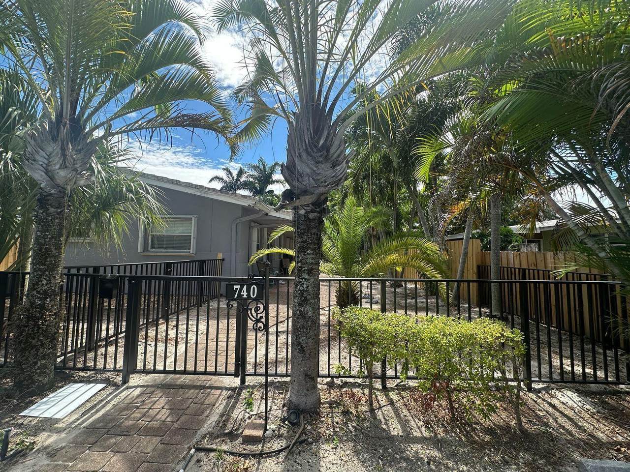 740 37th Street - Photo 1