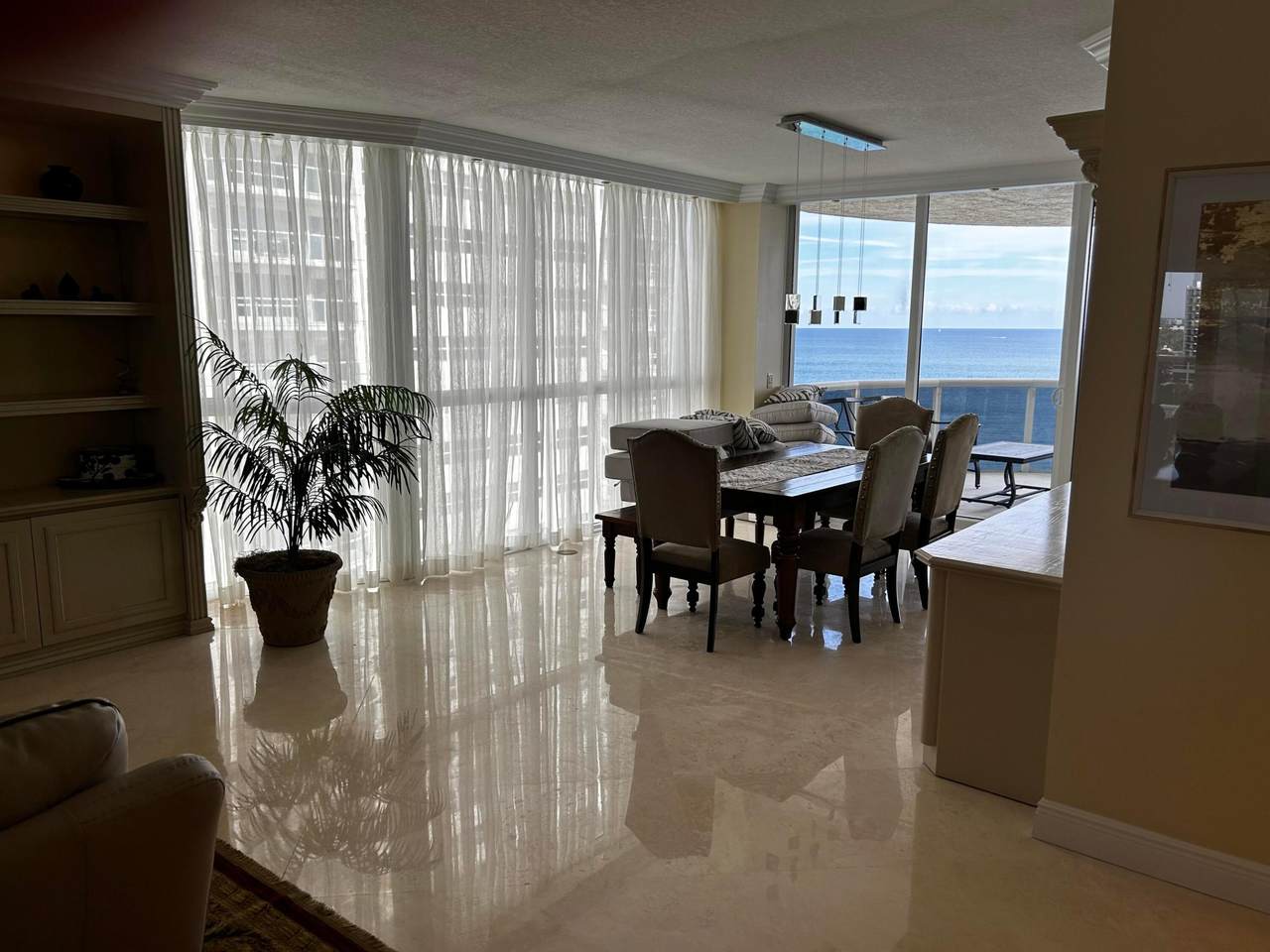 https://bt-photos.global.ssl.fastly.net/beaches/1280_boomver_1_B26016865-3.jpg