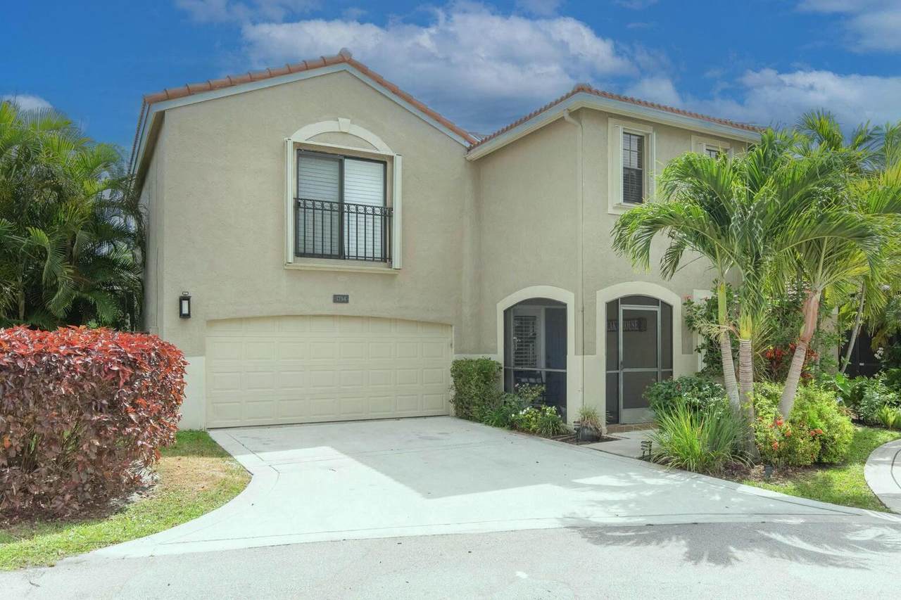 1734 Harborside Circle - Photo 1