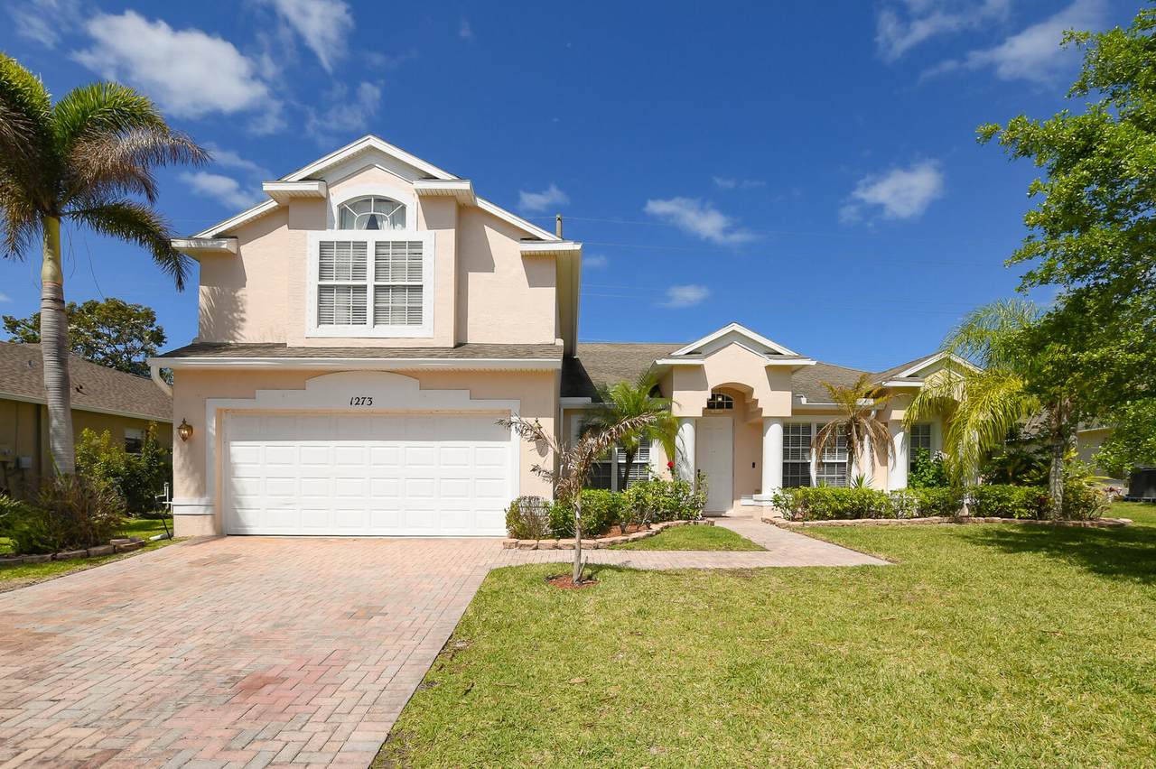 1273 Scarlet Oak Circle - Photo 1