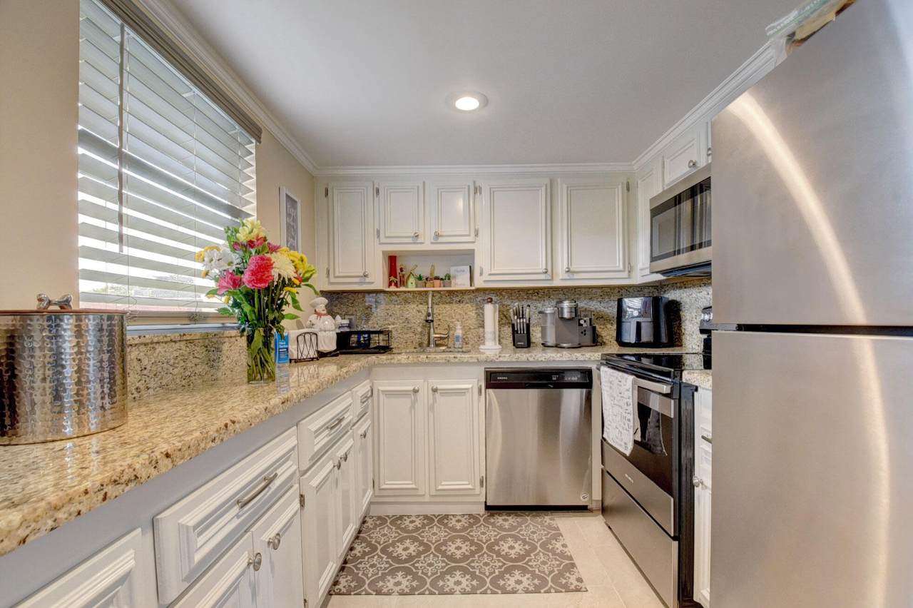 661 Flanders - Photo 1