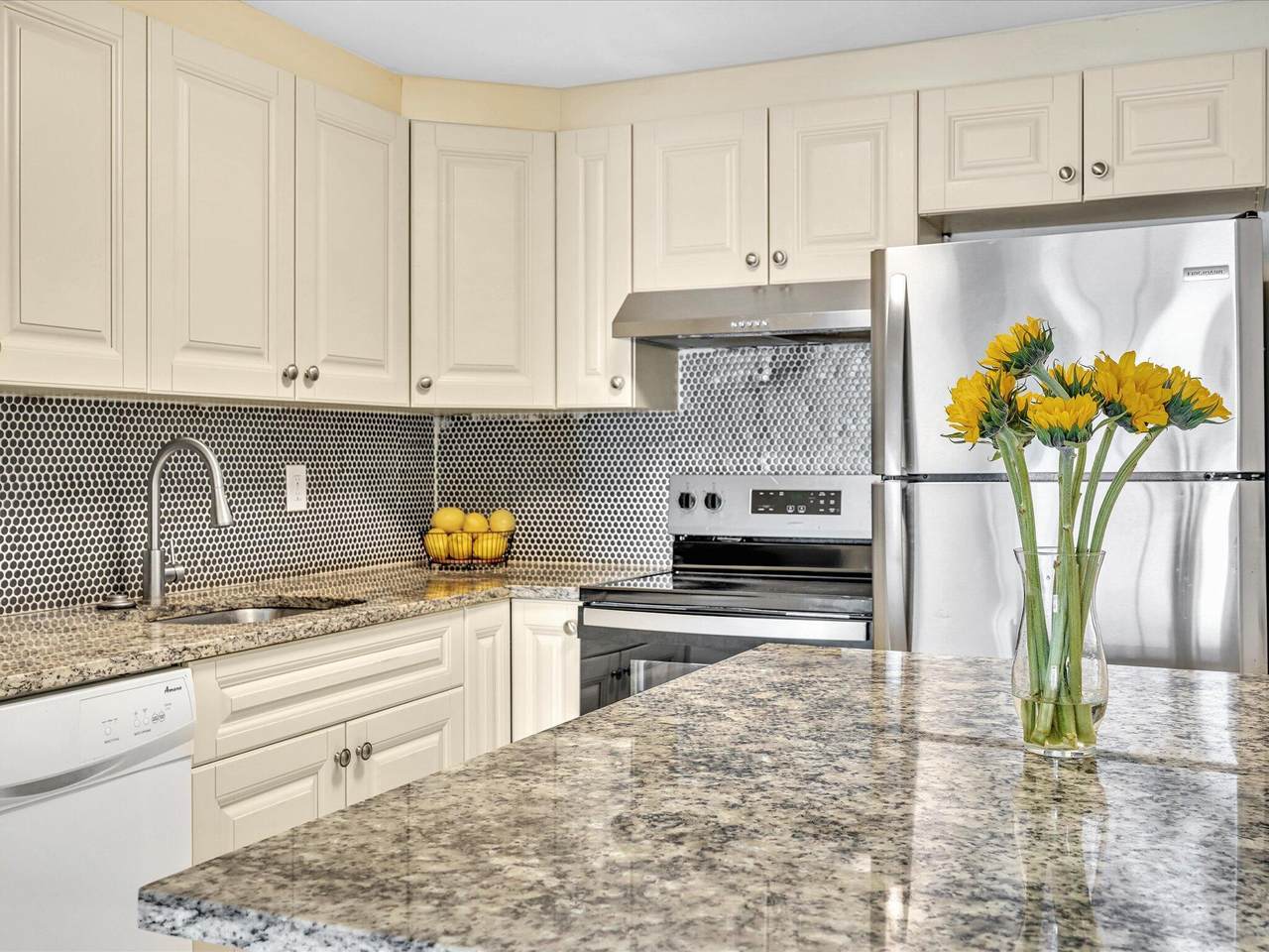 644 13th Street - Photo 1