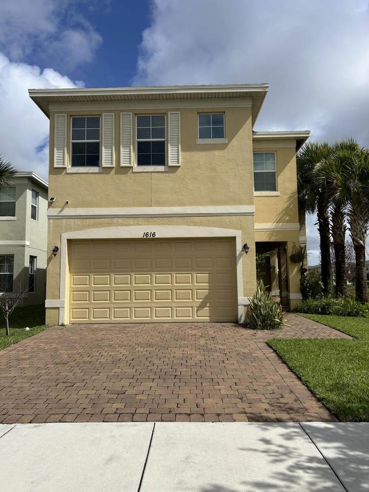 1616 Cataluna Circle - Photo 1