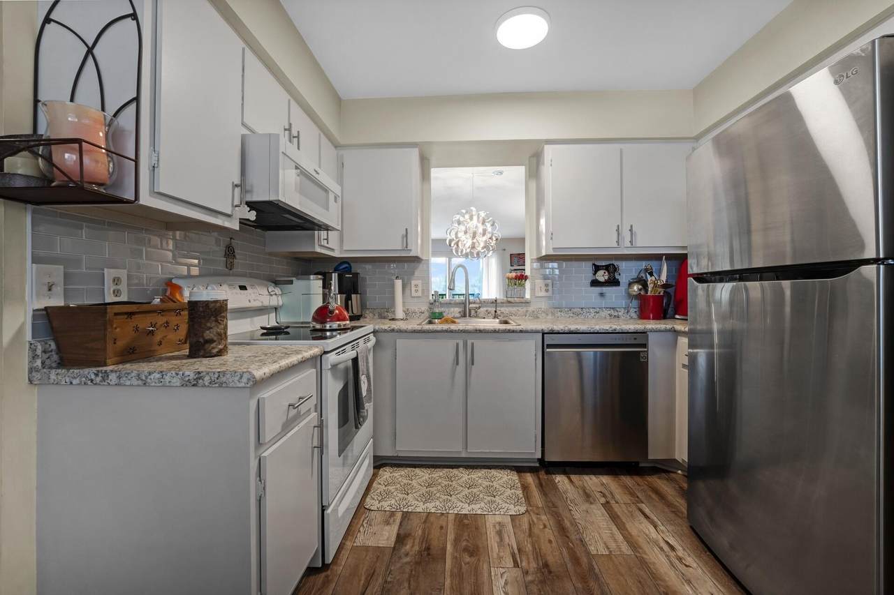 6936 Huntington Lane - Photo 1