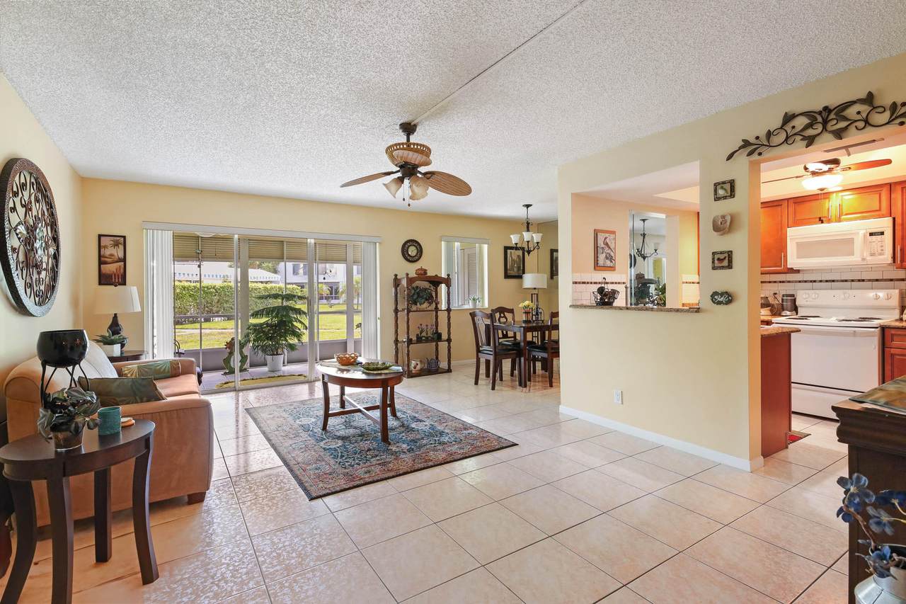 3186 Via Poinciana - Photo 1