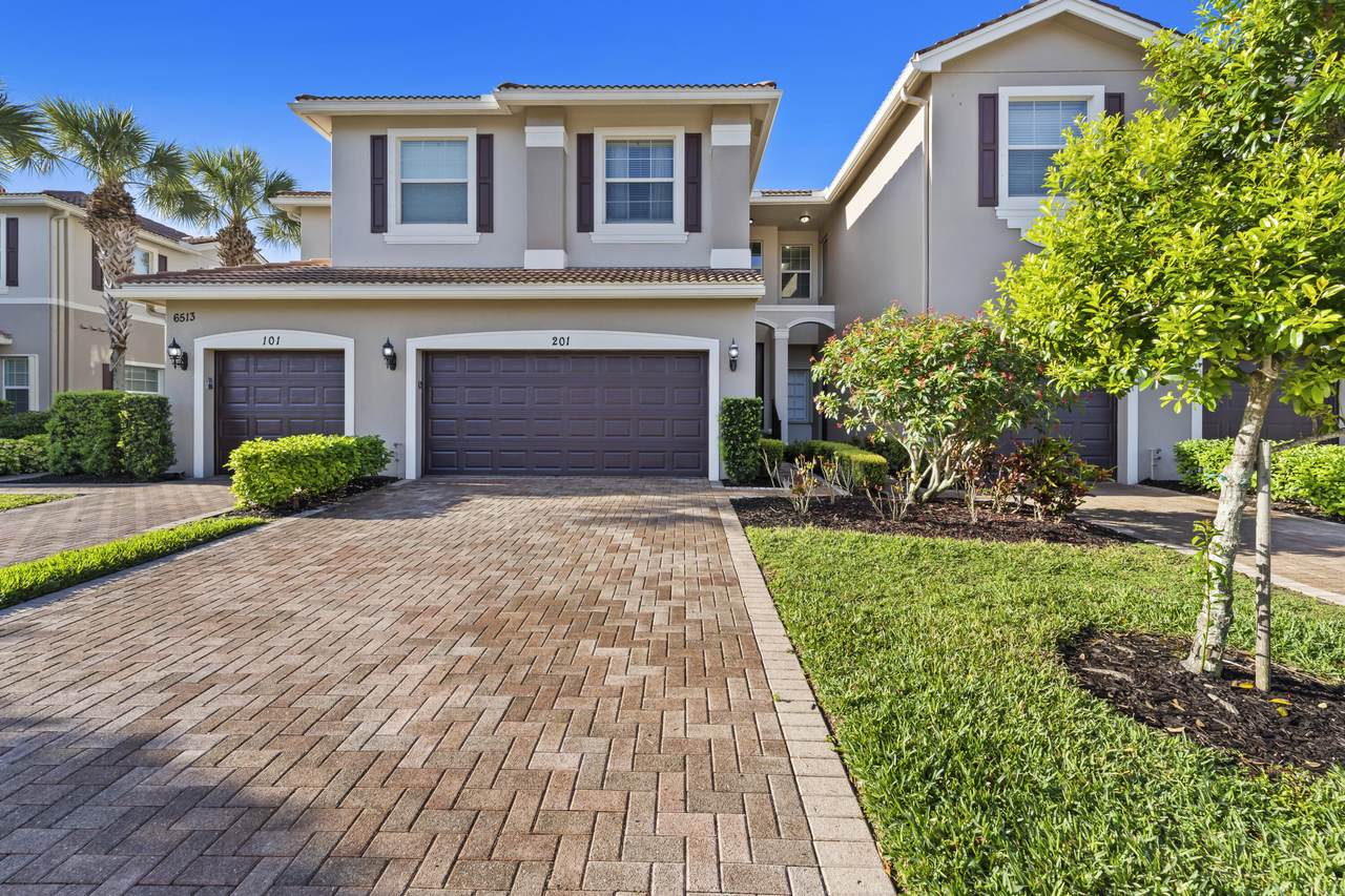 6513 Monterey Point - Photo 1