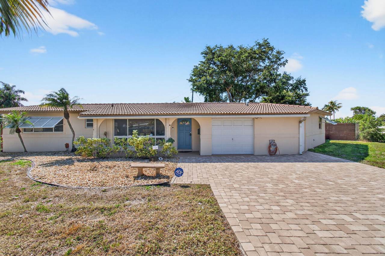 301 8th Avenue - Photo 1