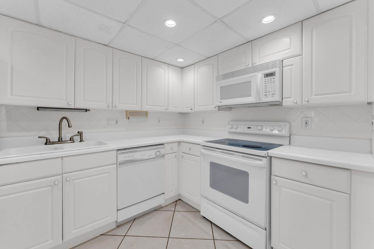 1401 Federal Highway - Photo 1