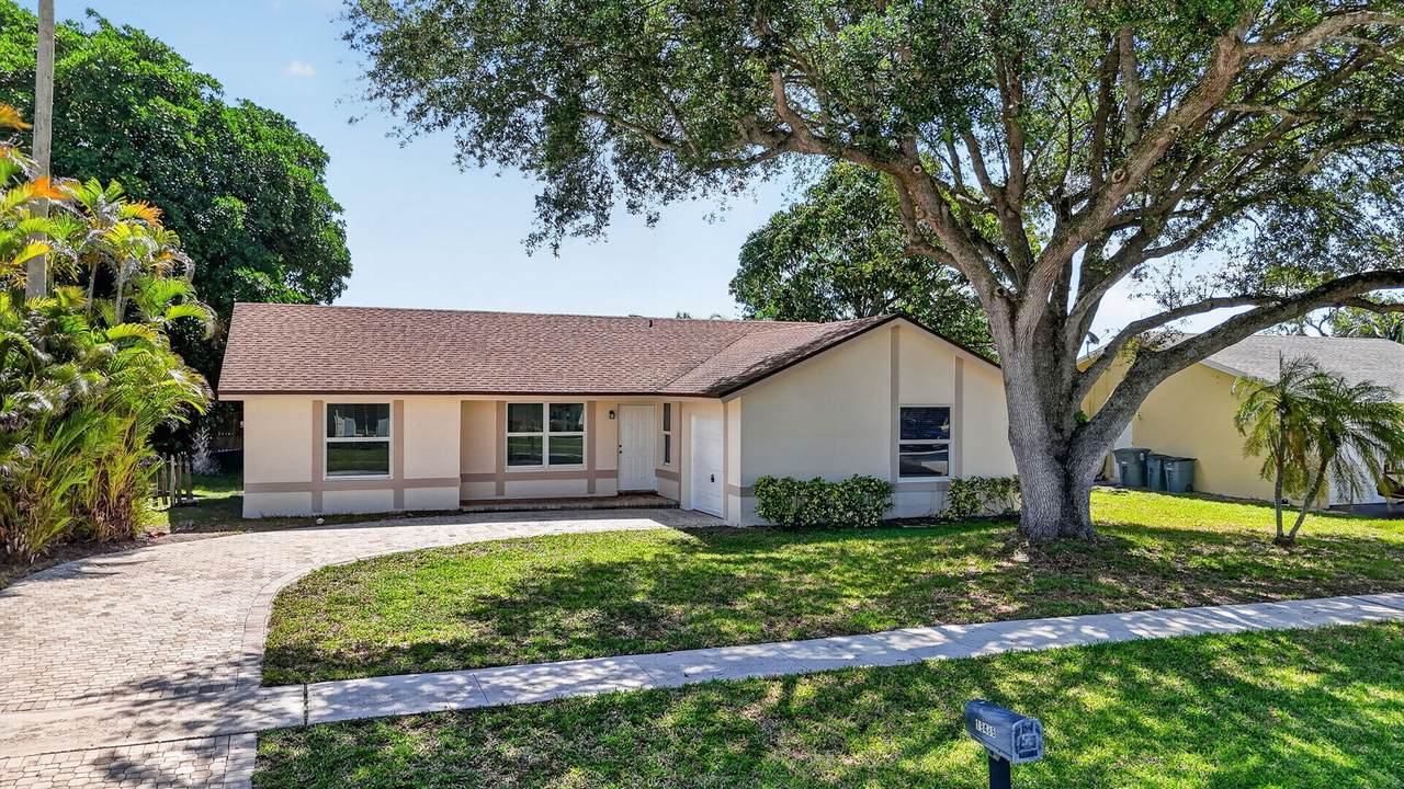 19486 Delaware Circle - Photo 1