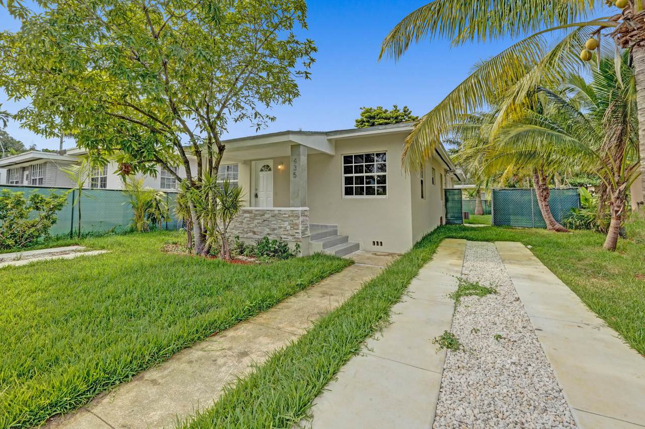 435 82nd Terrace - Photo 1