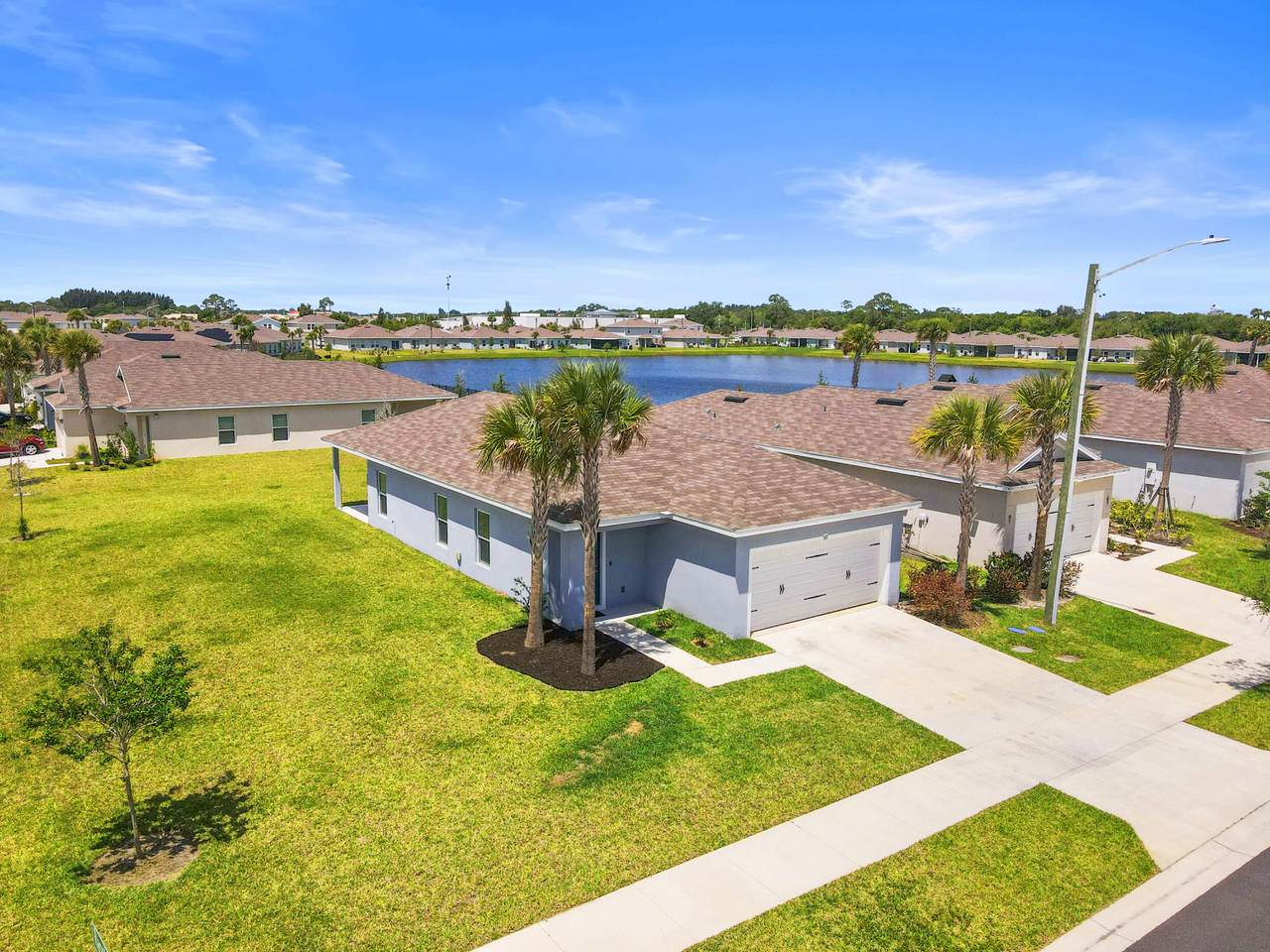 521 Cherimoya Street - Photo 1