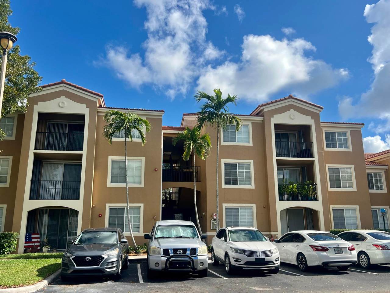 7920 Nob Hill Road - Photo 1
