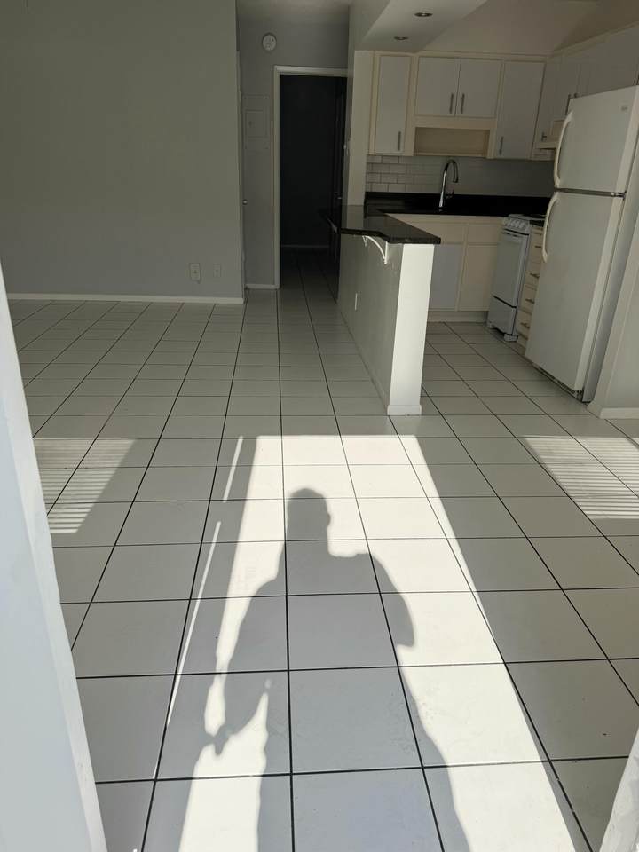 1812 Oakland Park Boulevard - Photo 1