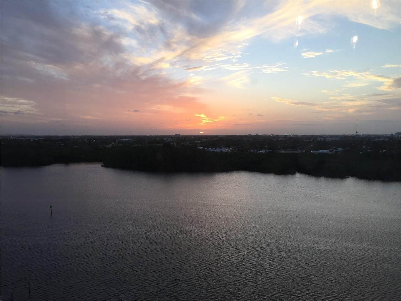 https://bt-photos.global.ssl.fastly.net/beaches/1280_boomver_1_B26018361-3.jpg