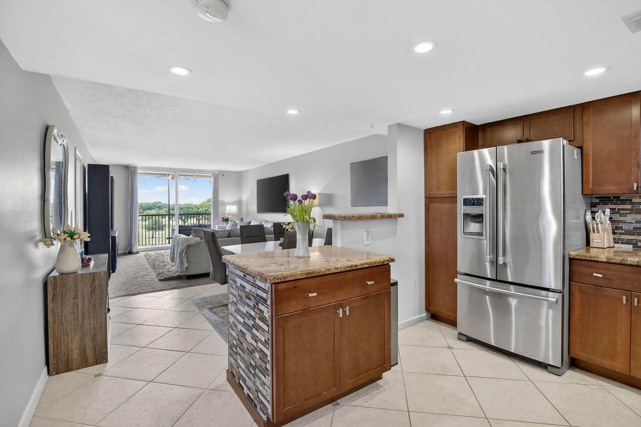 3001 Rolling Hills Circle - Photo 1