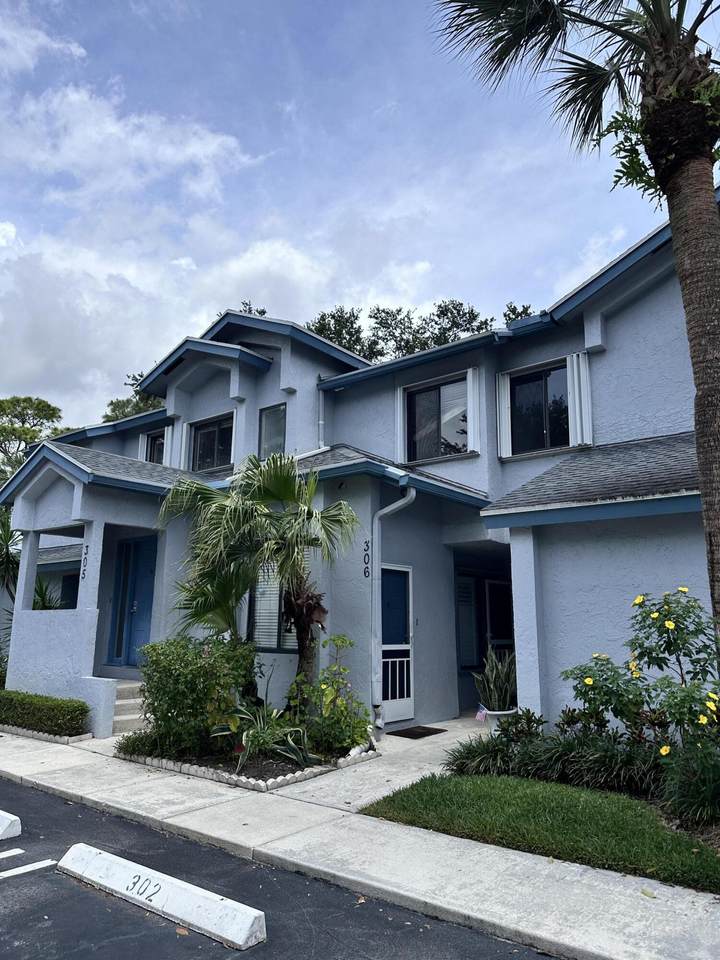 306 Harbour Pointe Way - Photo 1
